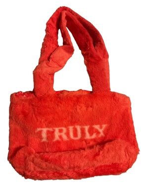 TRULY Fuzzy Bag